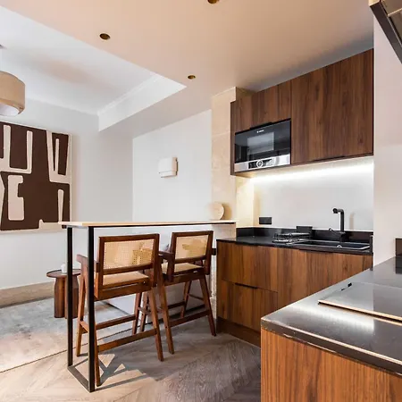 Stylish - 1br-4p - Vendome Square Apartment