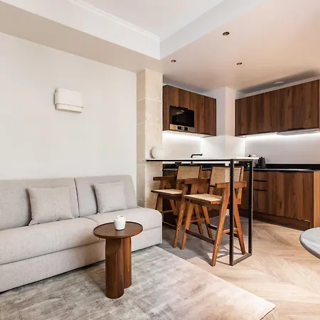 Stylish - 1br-4p - Vendome Square Apartman *